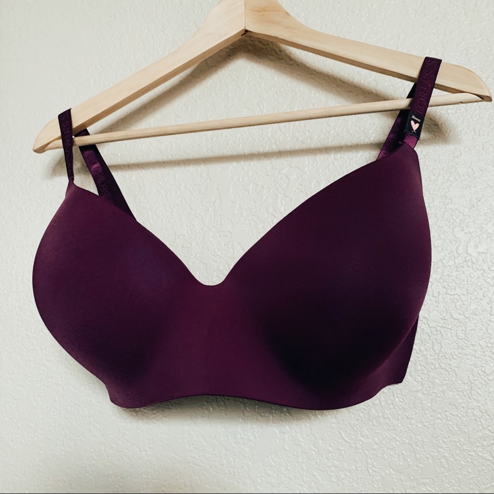Victoria’s Secret Push Up Bra “The T-Shirt” Lightly-Lined Wireless Bra